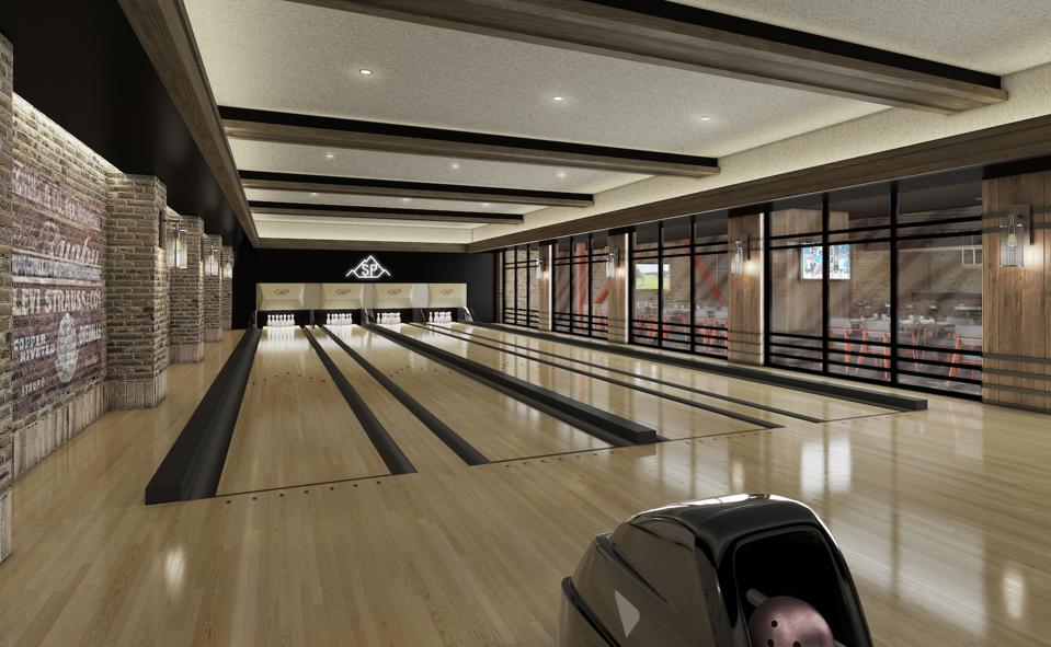 Montage bowling alley