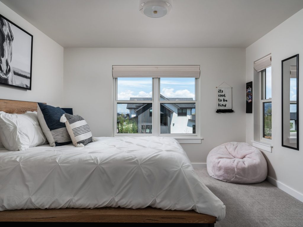 1698 Ryun Sun Way, Bozeman