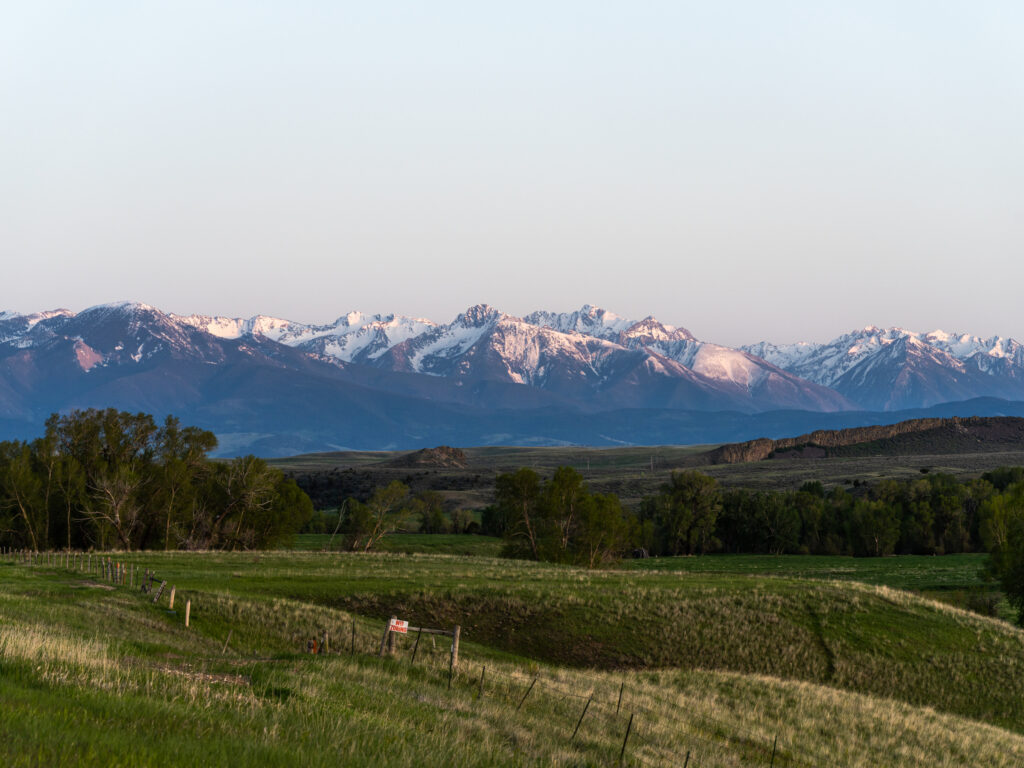 147 O’Halloran Rd, view of Absaroka Range