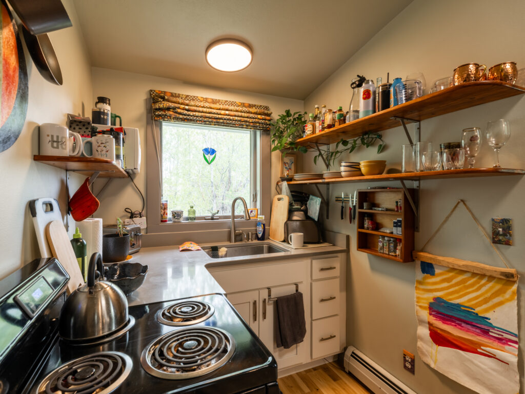 507 Flathead, ADU kitchen