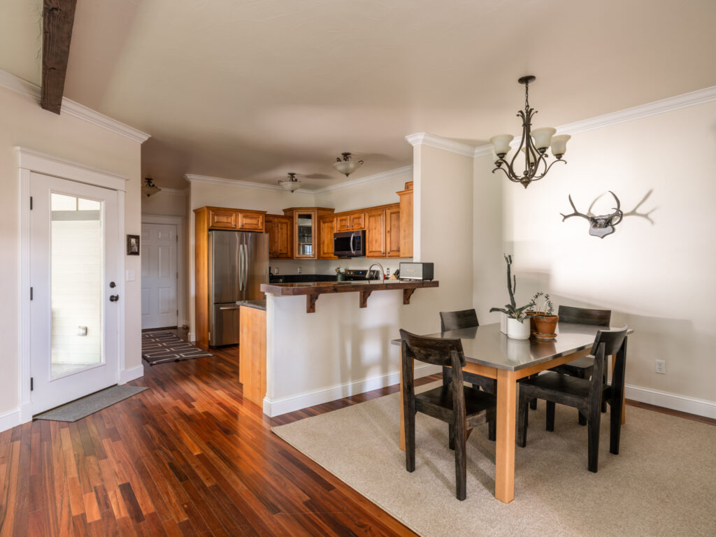 243 Ferguson, Unit 1, dining room and kitchen