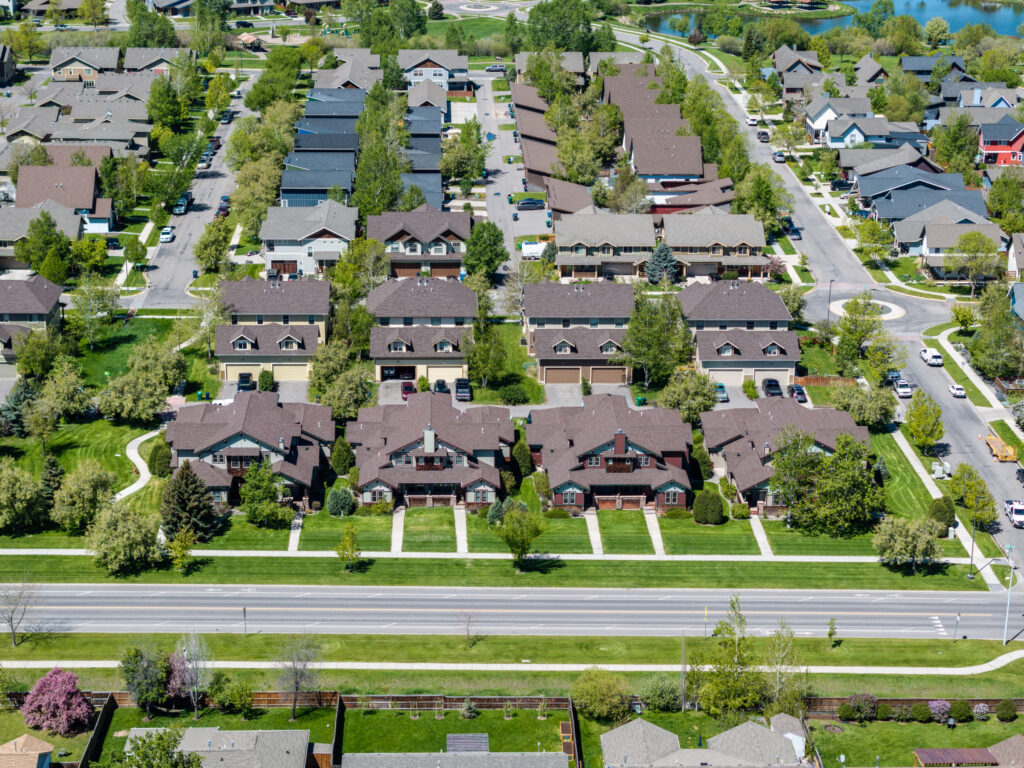 243 Ferguson, Unit 1, aerial front