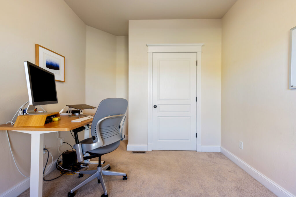 243 N Ferguson, office or bedroom