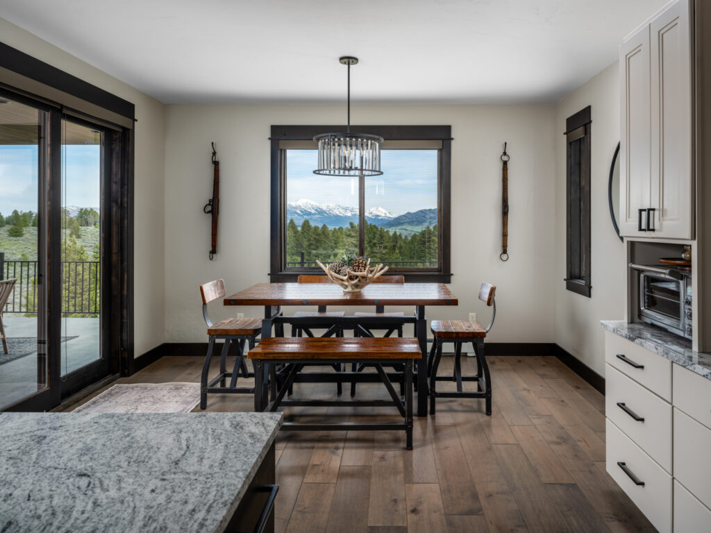 449 Minni Hall, dining room