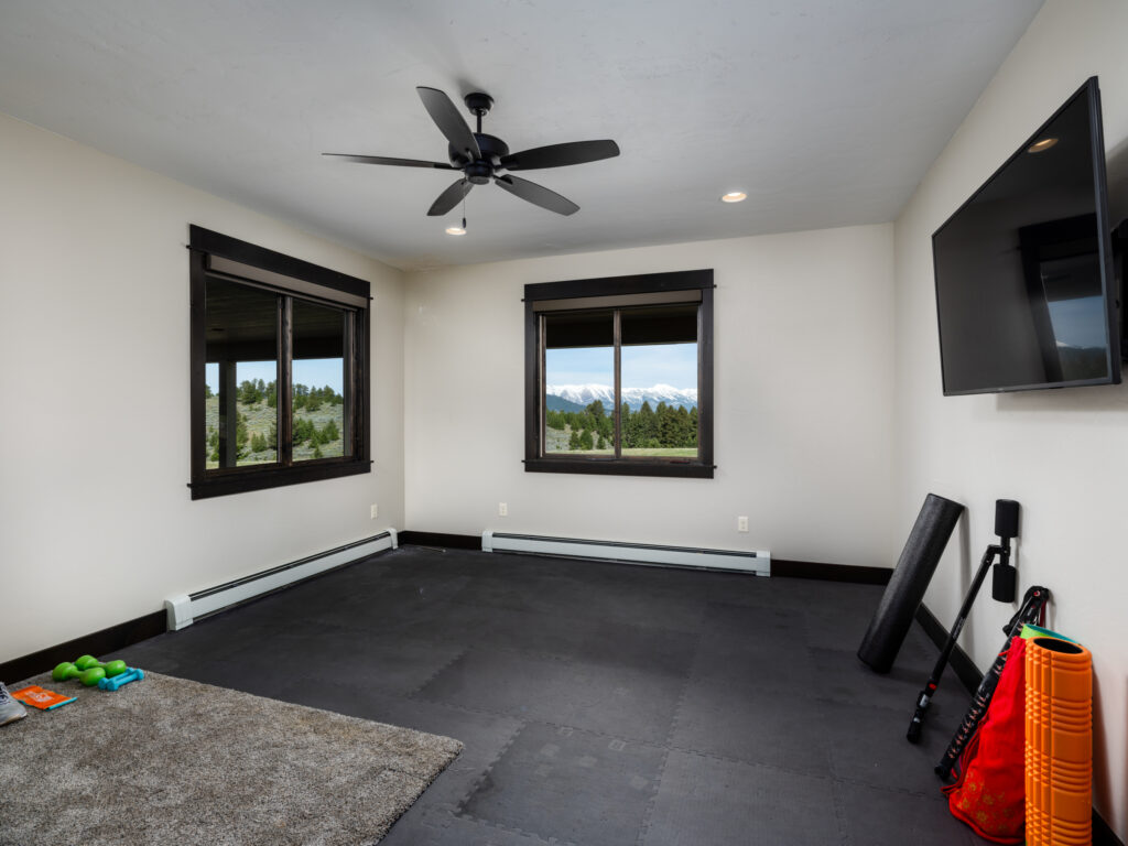 449 Minni Hall, gym