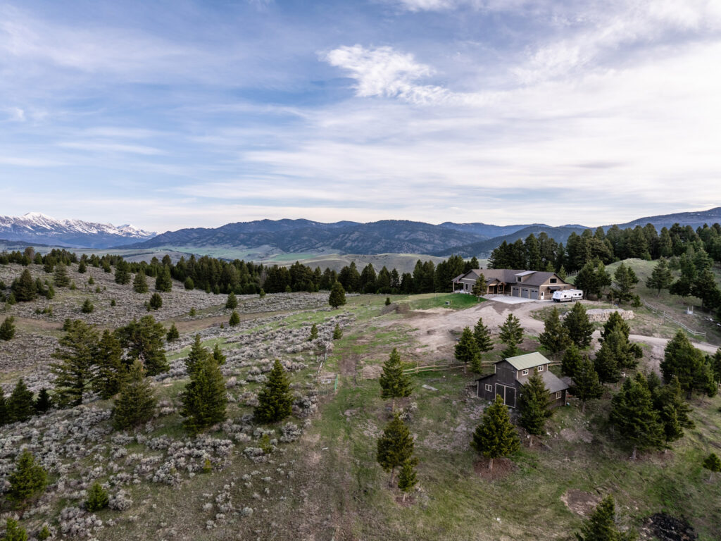 449 Minni Hall, aerial of house and barn