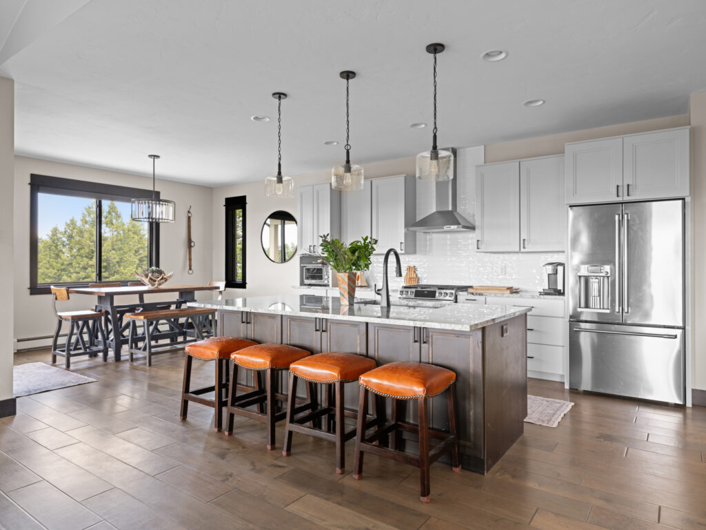 449 Minni Hall, kitchen, dining