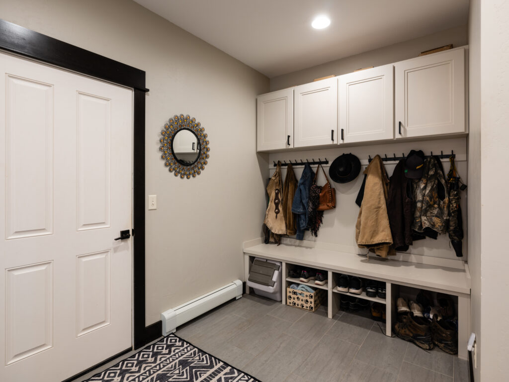 449 Minni Hall, laundry mudroom