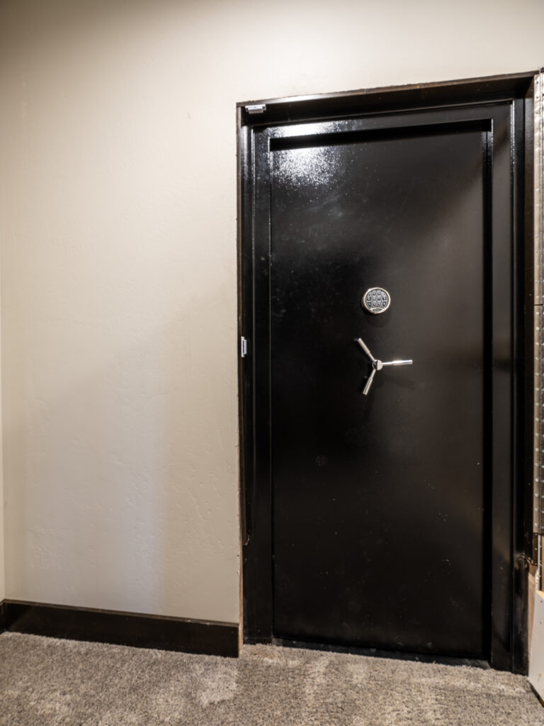 449 Minni Hall