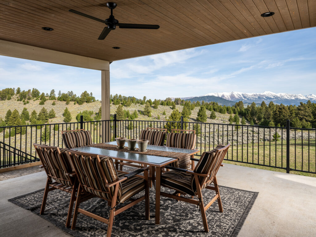 449 Minni Hall, patio with table and chairs