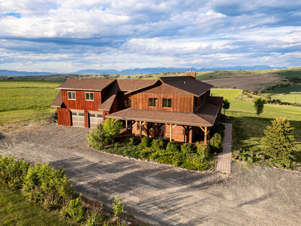 935 Bates Rd, aerial feature photo