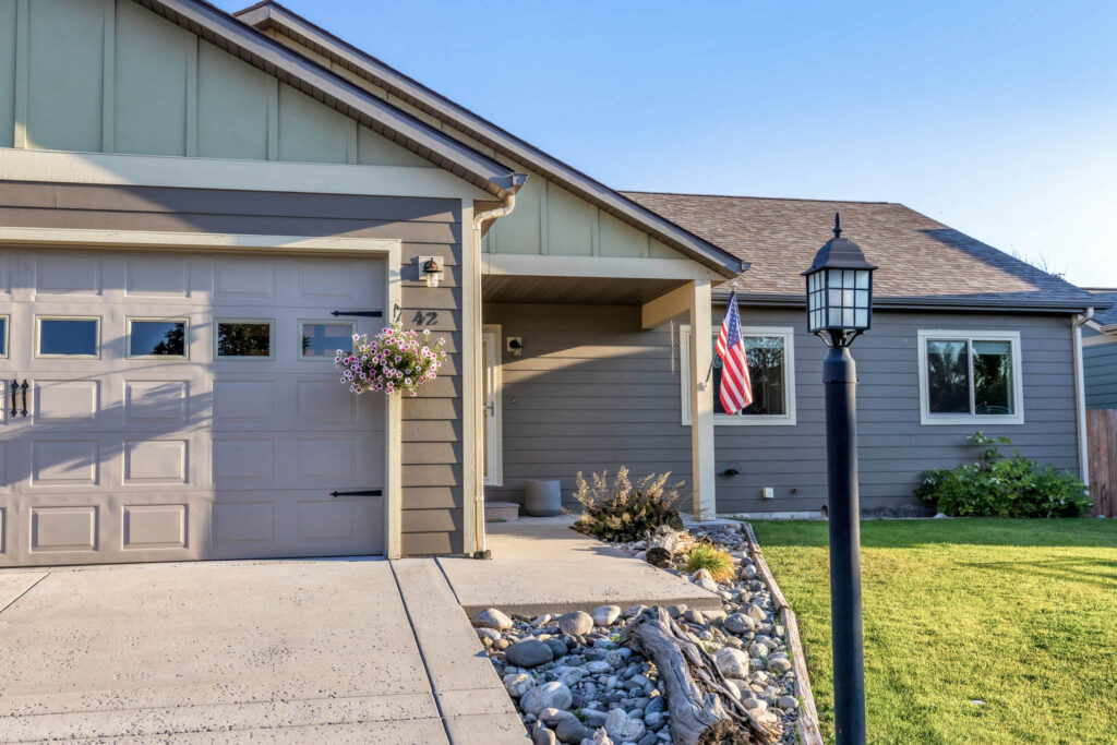 42 Indian Grove, exterior