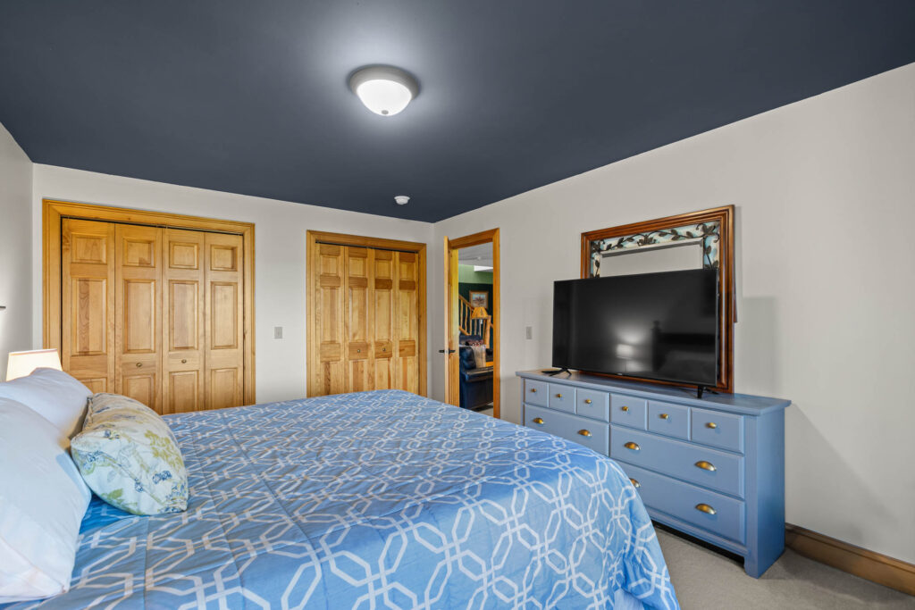 1099 Winchester, Downstairs bedroom #3