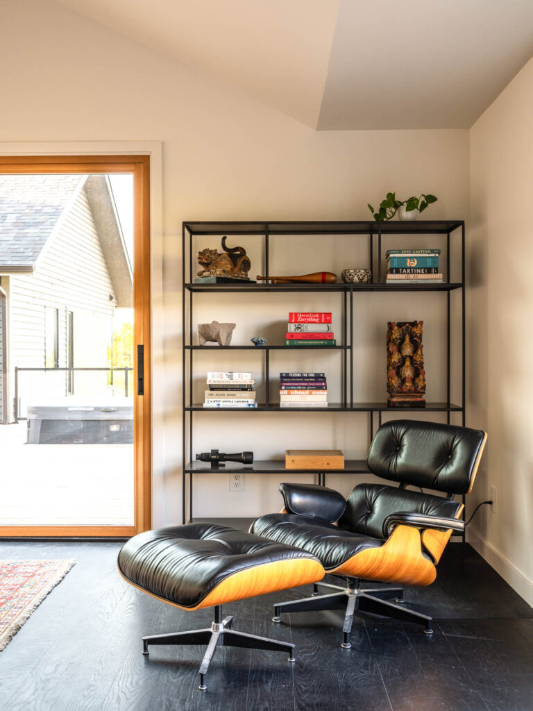 370 Star Ridge, den with bookcase