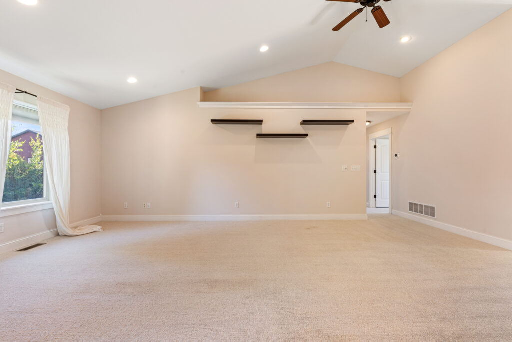 42 Indian Grove, living room