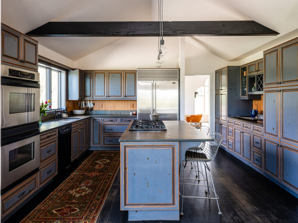 370 Star Ridge, (original) kitchen