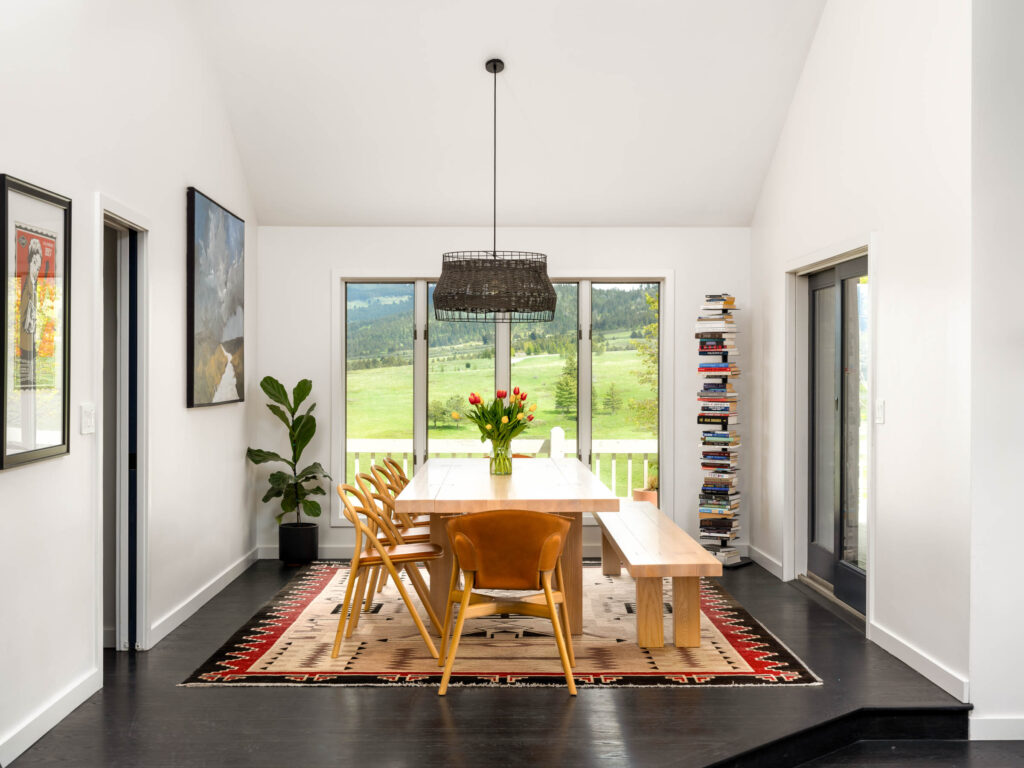 370 Star Ridge, dining from original building