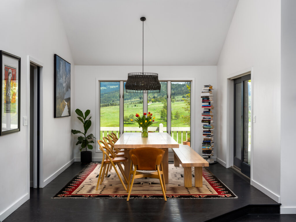 370 Star Ridge, (original) Dining room