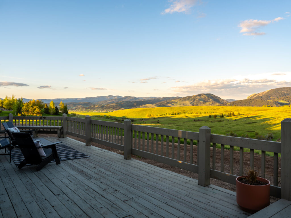 370 Star Ridge, deck view