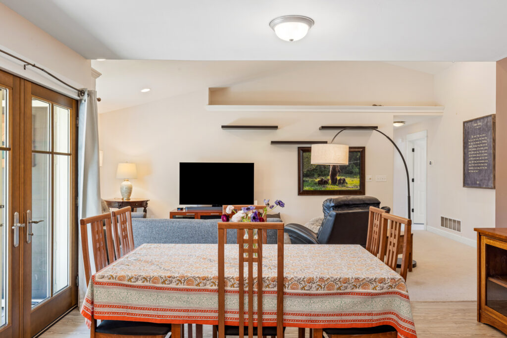 42 Indian Grove, dining and living