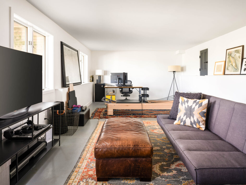 370 Star Ridge, basement rec room