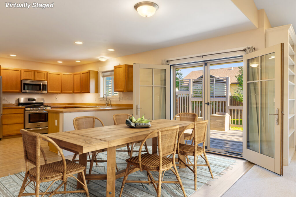 42 Indian Grove, staged dining and patio