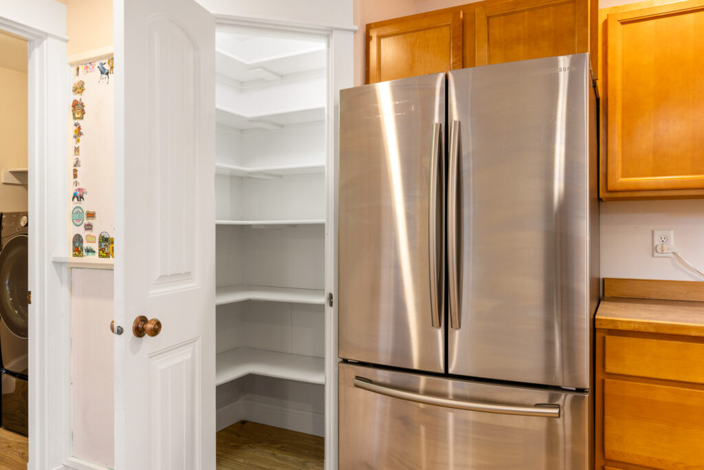 42 Indian Grove, pantry