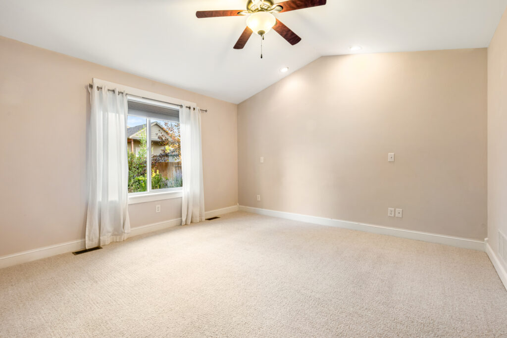 42 Indian Grove, primary bedroom