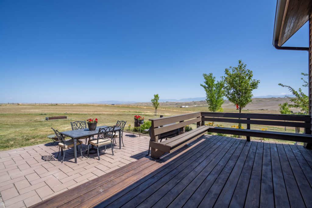 935 Bates, Patio and deck