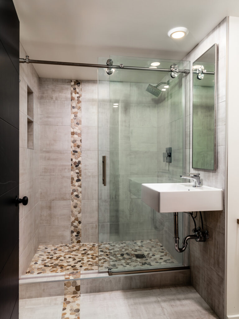 1206 N Cedarview, shared basement bathroom
