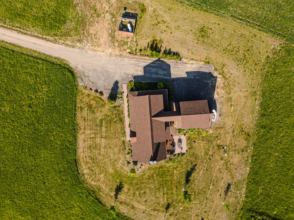 935 Bates Rd, aerial above roof
