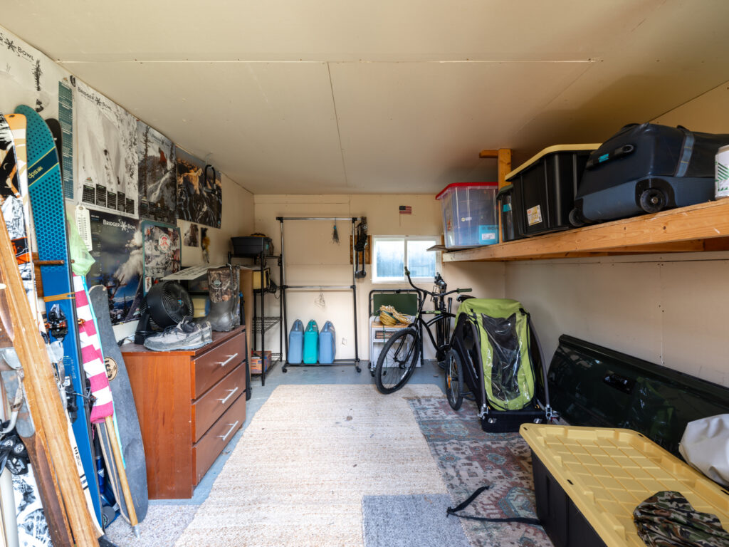 1206 N Cedarview, shed interior
