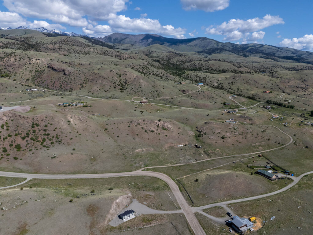 65 Arcturus, aerial view of neighborhood