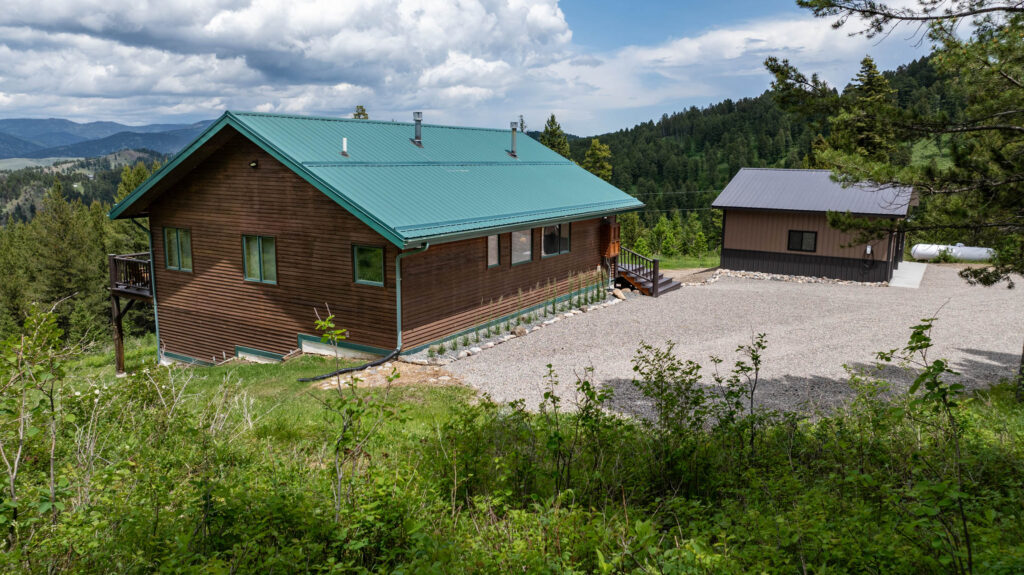 1099 Winchester, exterior barn and house
