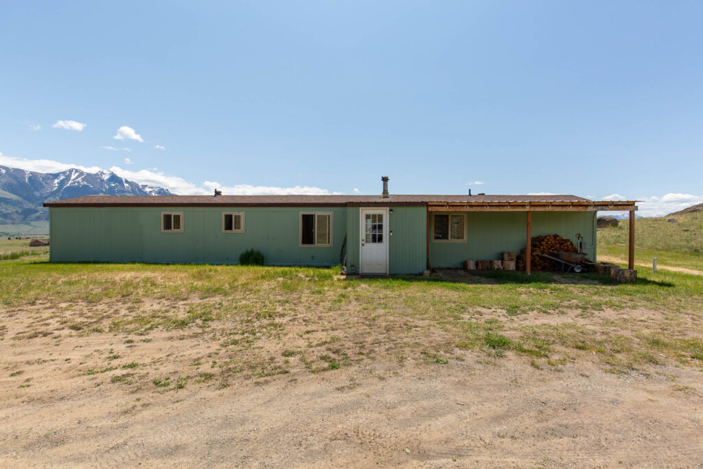 65 Arcturus, front of house