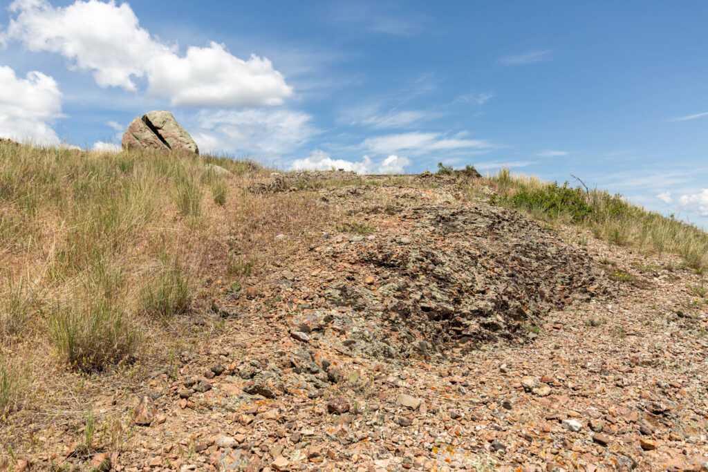 65 Arcturus, rock formation
