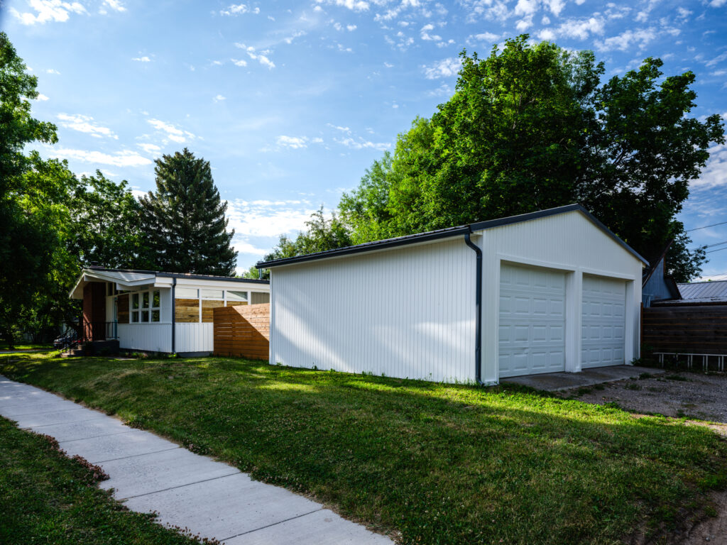 701 S 14th, garage