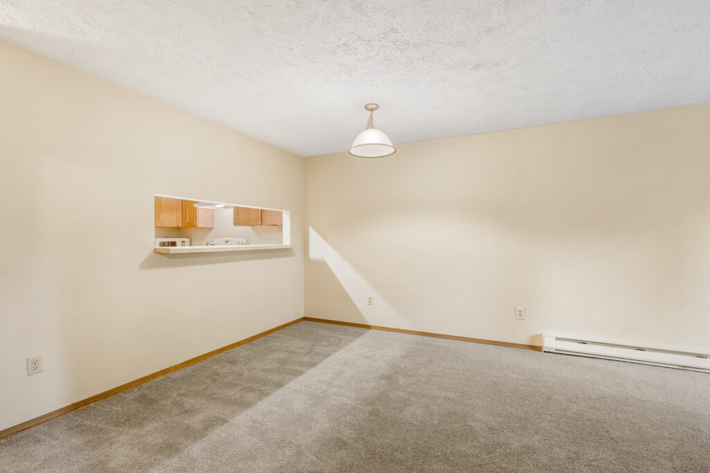 719 S Church #10, dining room