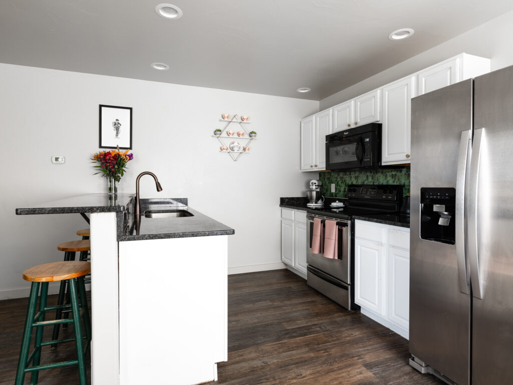941 Saxon A, kitchen