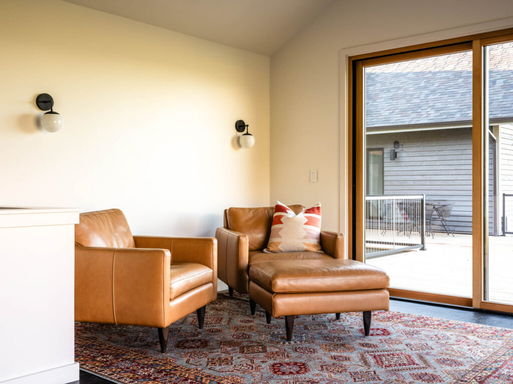 370 Star Ridge - Den and sliding door to patio