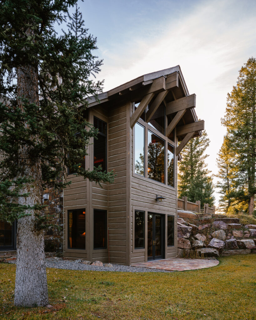 1055 Skywood Rd, back of house