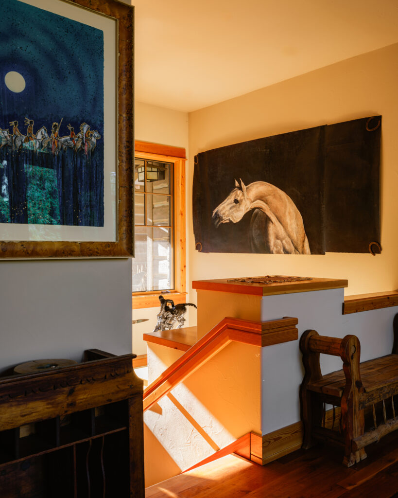 1055 Skywood Rd, stairwell