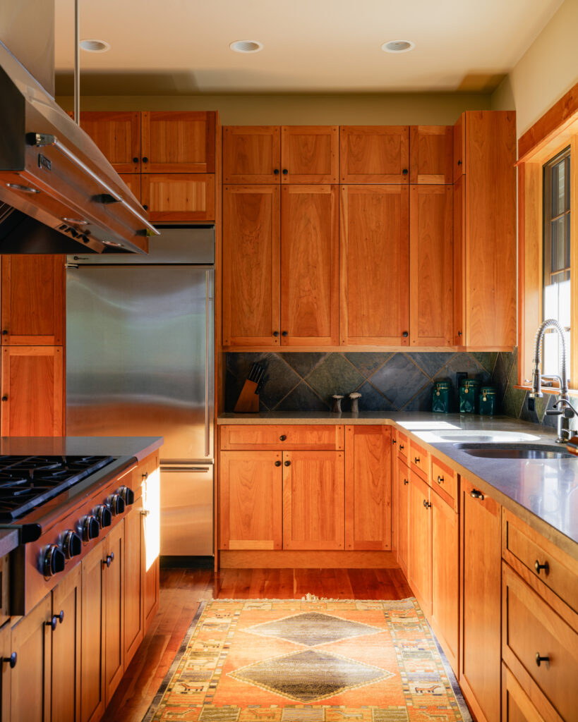 1055 Skywood Rd, kitchen close up