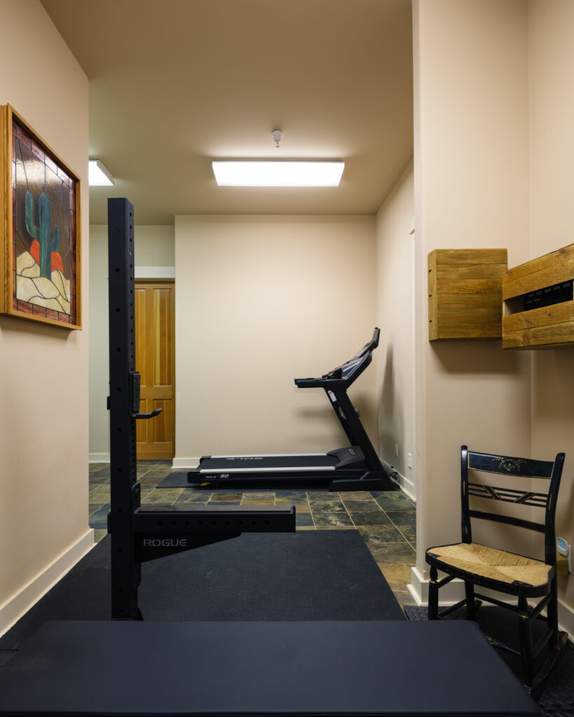 1055 Skywood Rd, gym