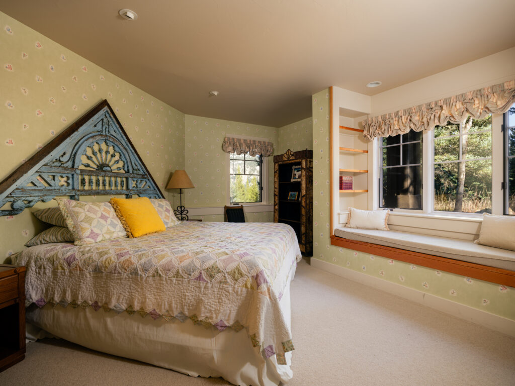 1055 Skywood Rd, bedroom #2