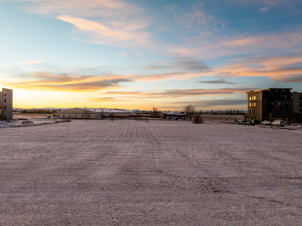 3646 N 27th Ave - ground view