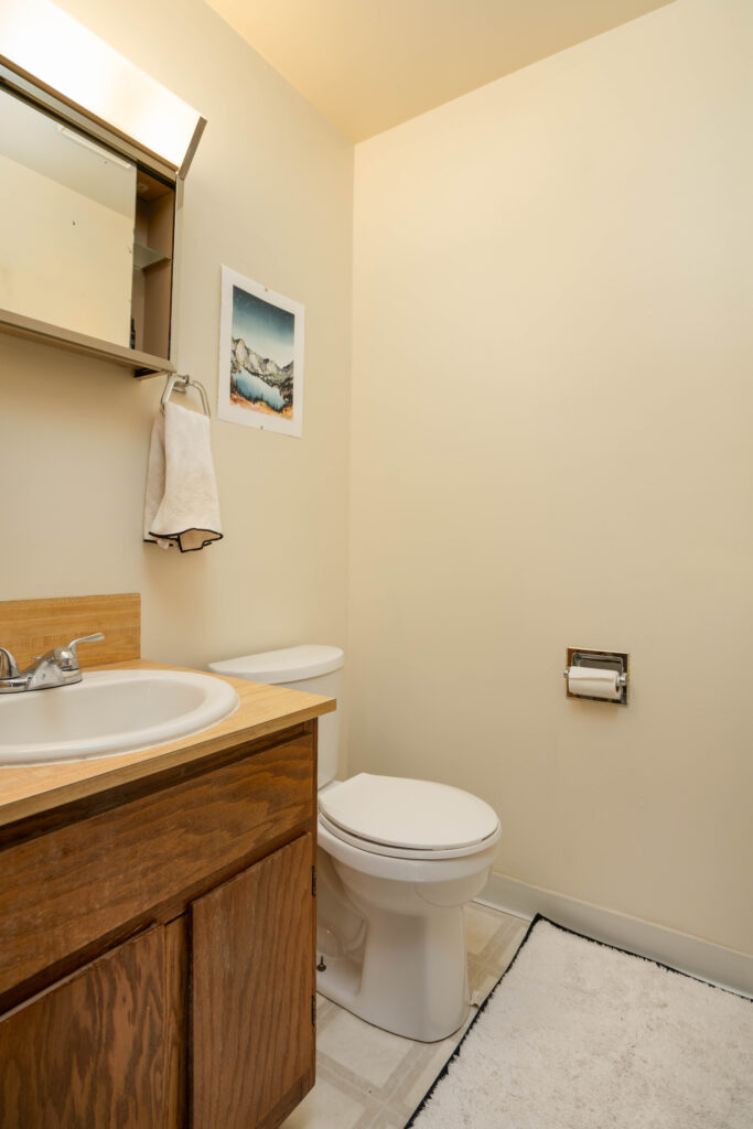310 W Story Ave S Unit - half bath