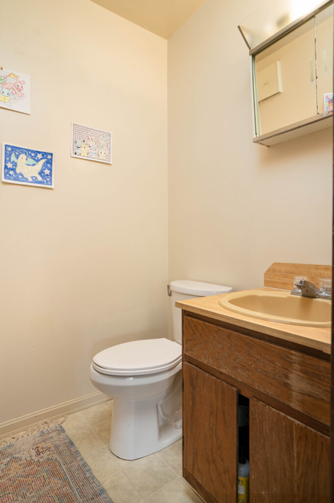 310 W Story Ave N Unit - half bath