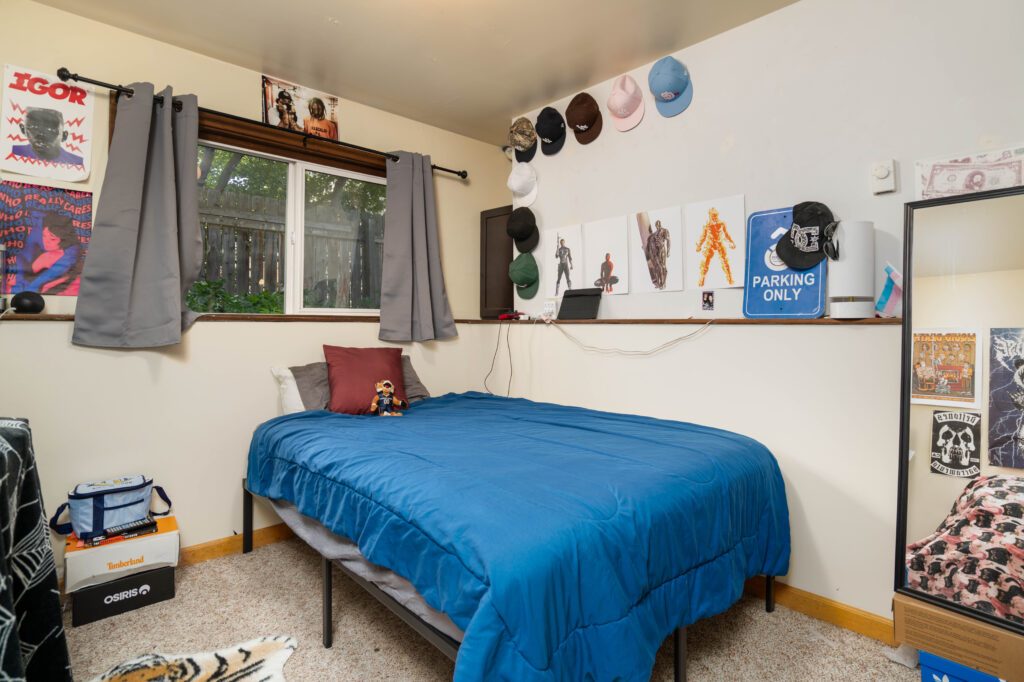 310 W Story Ave N Unit - bedroom 2