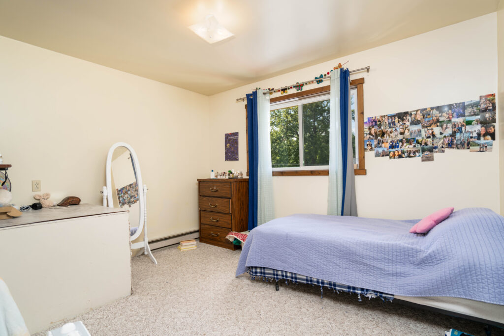 310 W Story Ave N Unit - bedroom 3